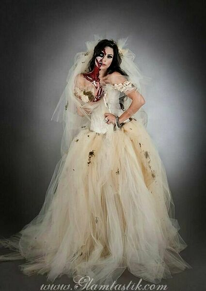 File:Colombe zombie.jpg