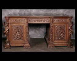 Antiquedesk.jpg